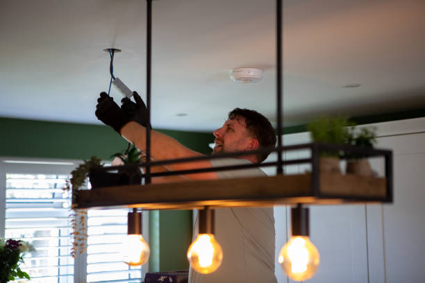 Best Circuit Breaker Repair  in La Luz, NM